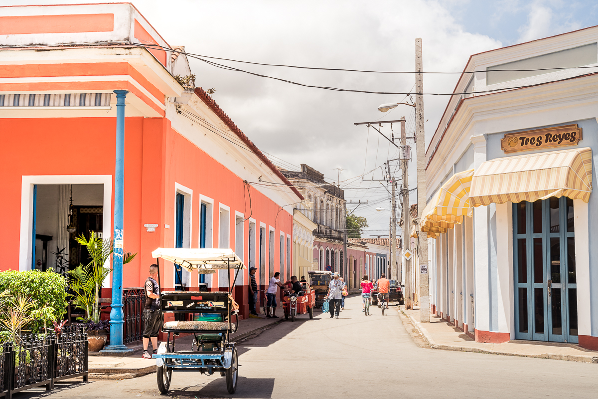 Remedios Cuba farverige bygninger