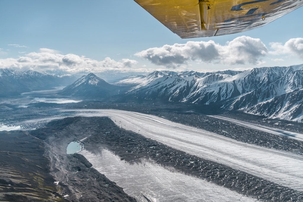 Kaskawulsh glacier flightseeing tour