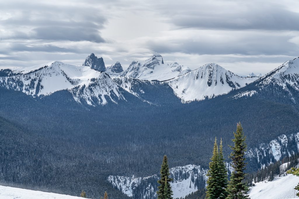 Manning ski resort mountains