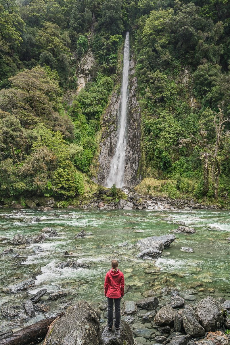 Mount Aspiring waterfall nz