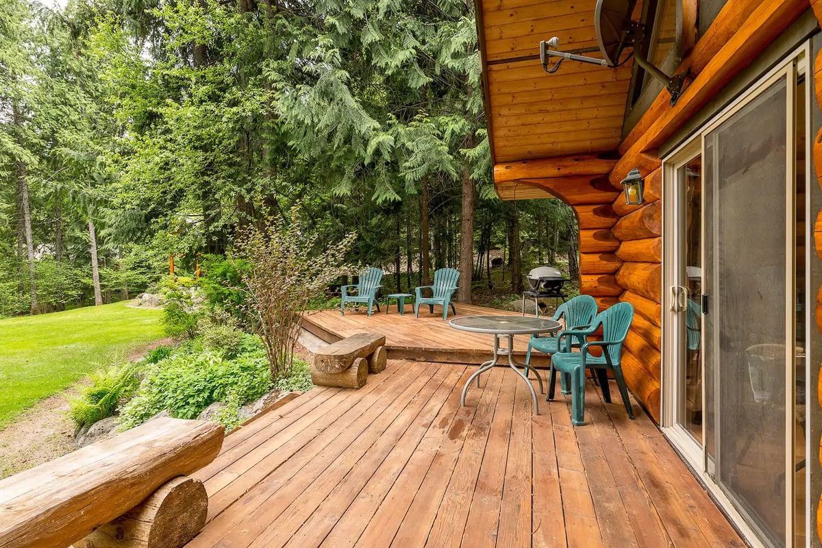 18 Cosy Cabins To Rent In British Columbia | Non Stop Destination