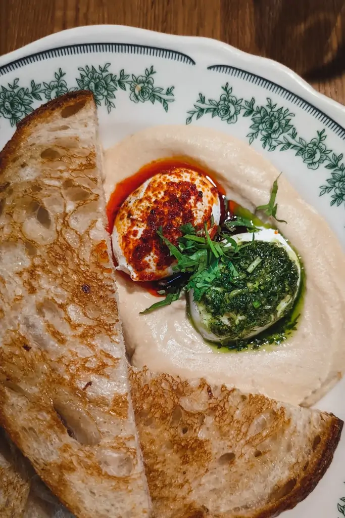 8 MustTry Brunch and Breakfast Spots in Winnipeg Our Favourite Picks