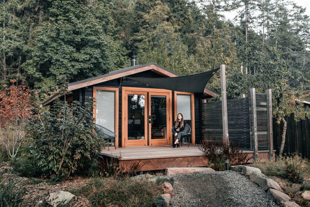 galiano island bodega cove cabin exterior 01