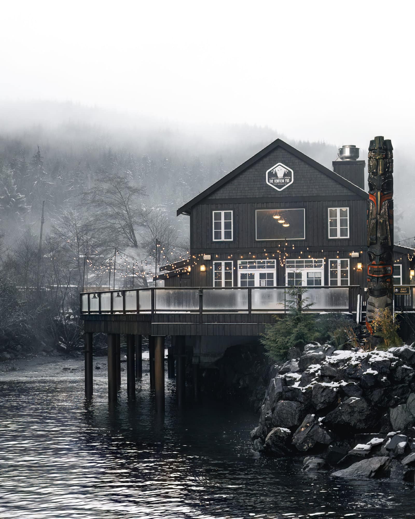 things to do in Port Renfrew Pub