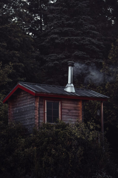 Kenora Wild Woods Hideaway sauna in the woods
